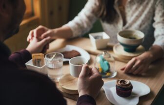 仮交際デートで避けて通れない「お会計問題」